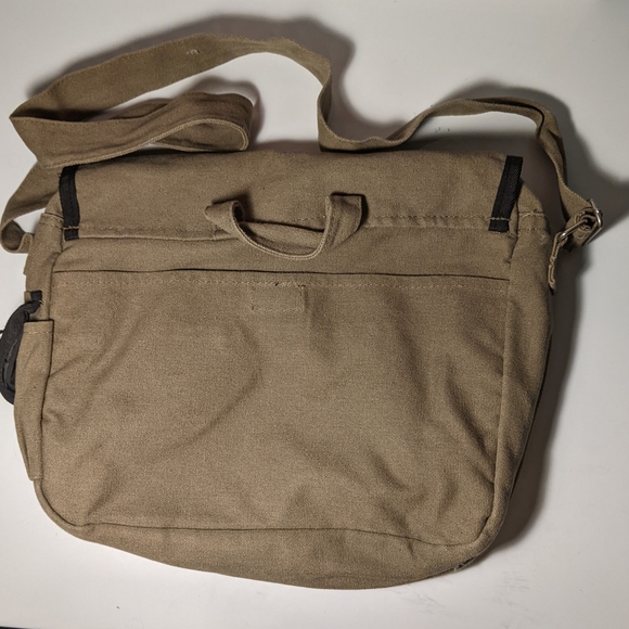 Sierra Club Canvas Tan Unisex Messenger Bag - Picture 4 of 5